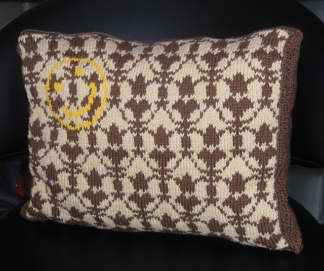 Free knitting pattern for Sherlock wallpaper pillow
