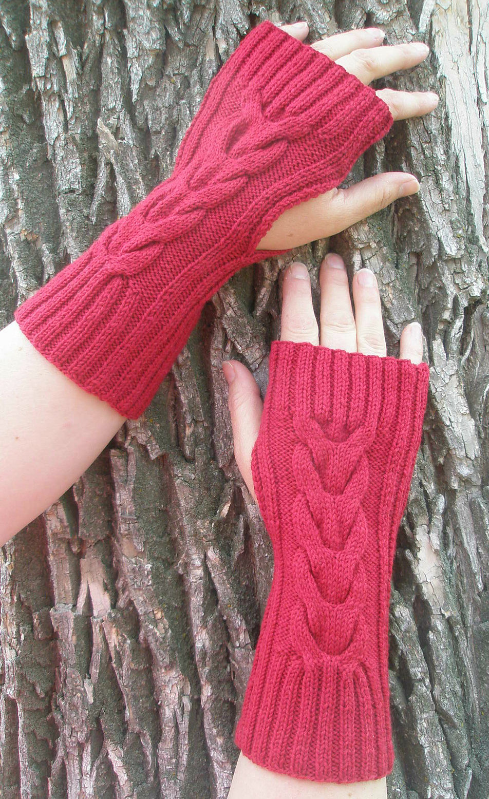 Knitting Pattern for Easy Lucky Horseshoe Hand Warmers