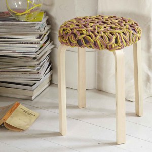 Knitting pattern for Arm Knit Stool Topper