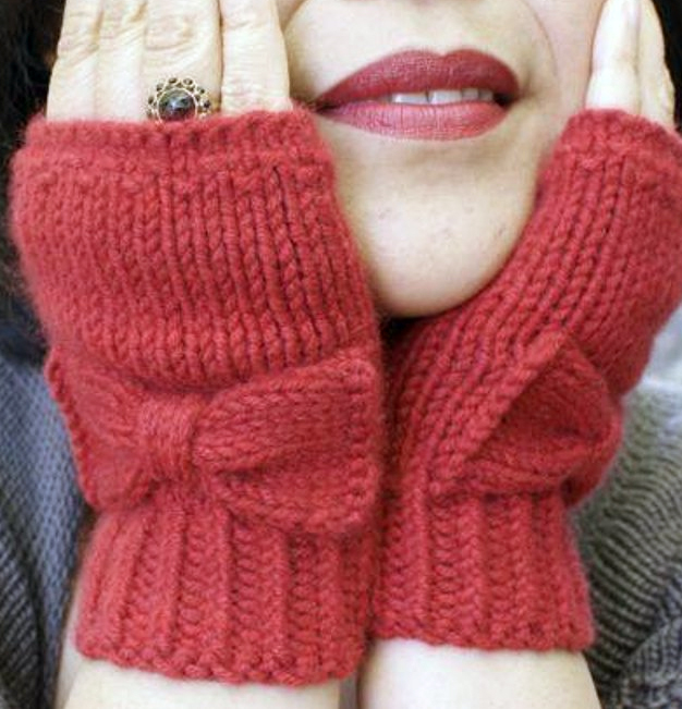 Knitting Pattern for Easy Flat Audrey Gloves