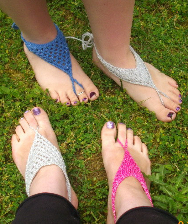 Knitting Pattern for V-Shaped and Triangle Barefoot Sandals