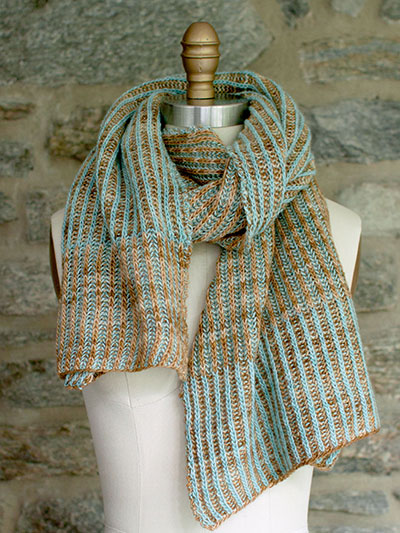 Free knitting pattern for Churros Scarf with brioche knitting