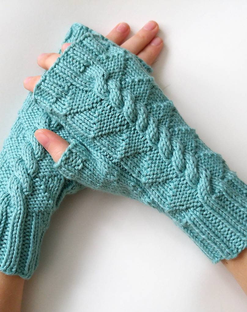 Free Knitting Pattern for Daenerys Mitts