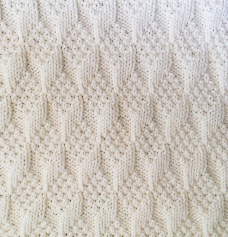 Knitting Pattern for Diamond Texture Reversible Baby Blanket