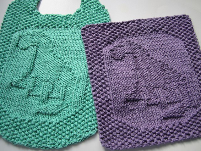 Free knitting pattern for Dinosaur washcloth and bib