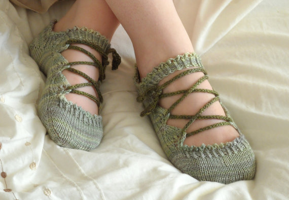 Elven Slippers Knitting Pattern