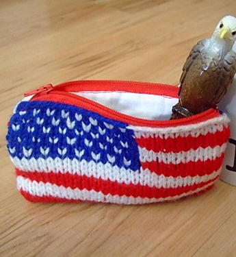 Free knitting pattern for Patriotic flag purse