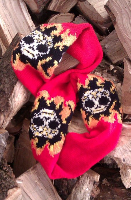 Knitting pattern for Flaming Skulls Scarf