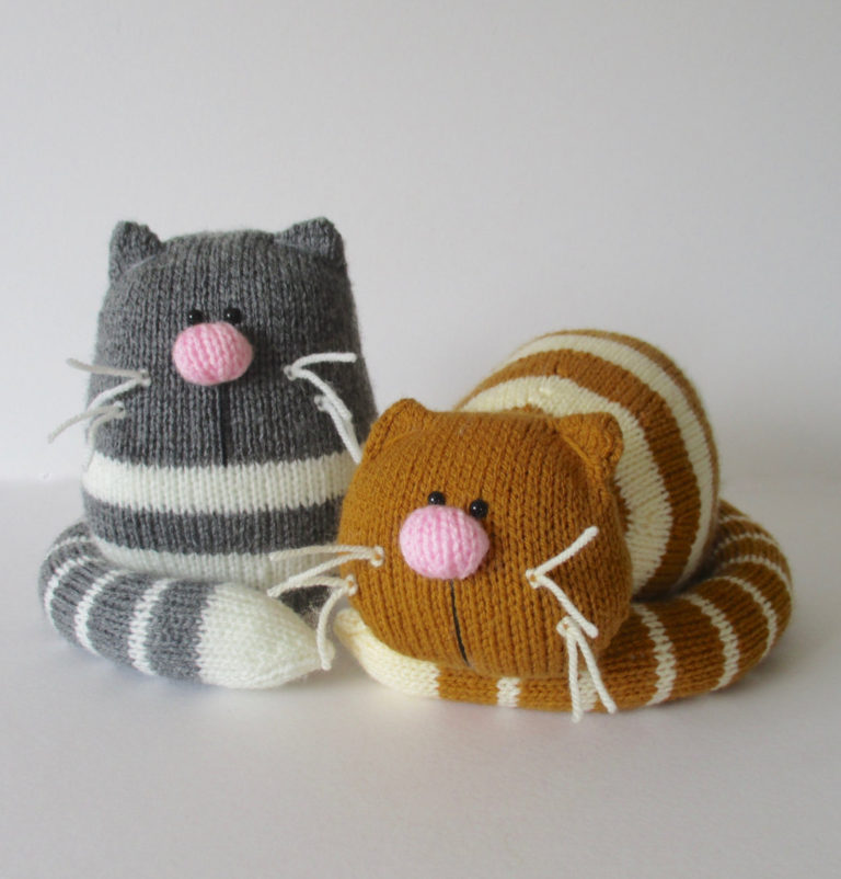Knitting Pattern for Toy Cats