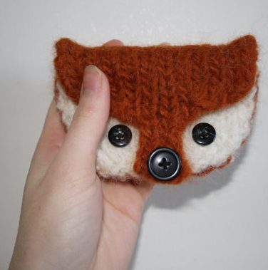 Knitting pattern for Fox Coin Purse