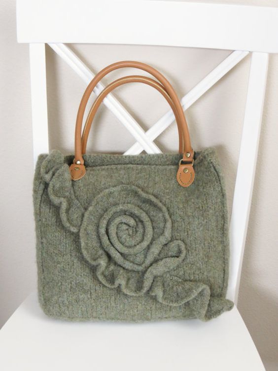 Knitting Pattern for Green Rose Purse