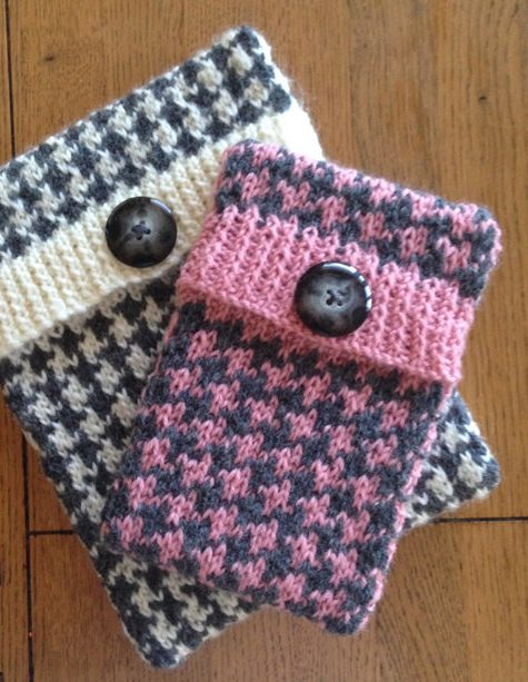 Knitting Pattern for Houndstooth Tablet and Phone cover