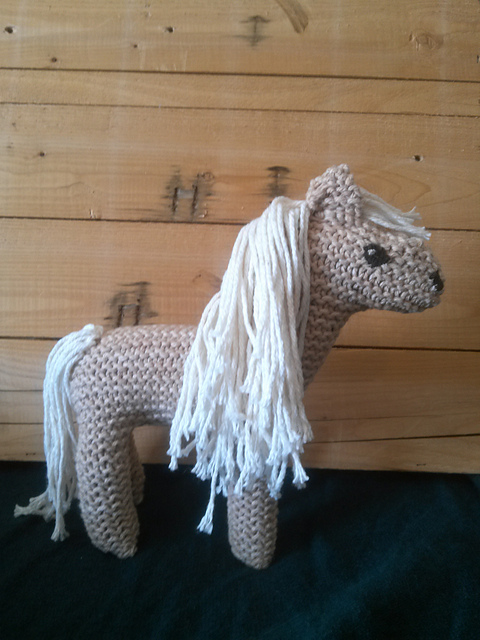 Hpw to Knit a Horse