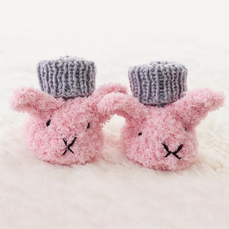 Itty Bitty Fuzzy Wuzzy Bunny Booties Free Knitting Pattern | Free Bunny Rabbit Knitting Patterns 