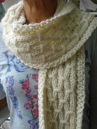 Free knitting pattern for Lazy Links Scarf and cozy scarf knitting patterns