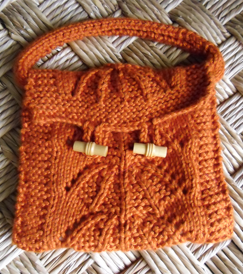 Free knitting pattern for Little Knitted Pouch