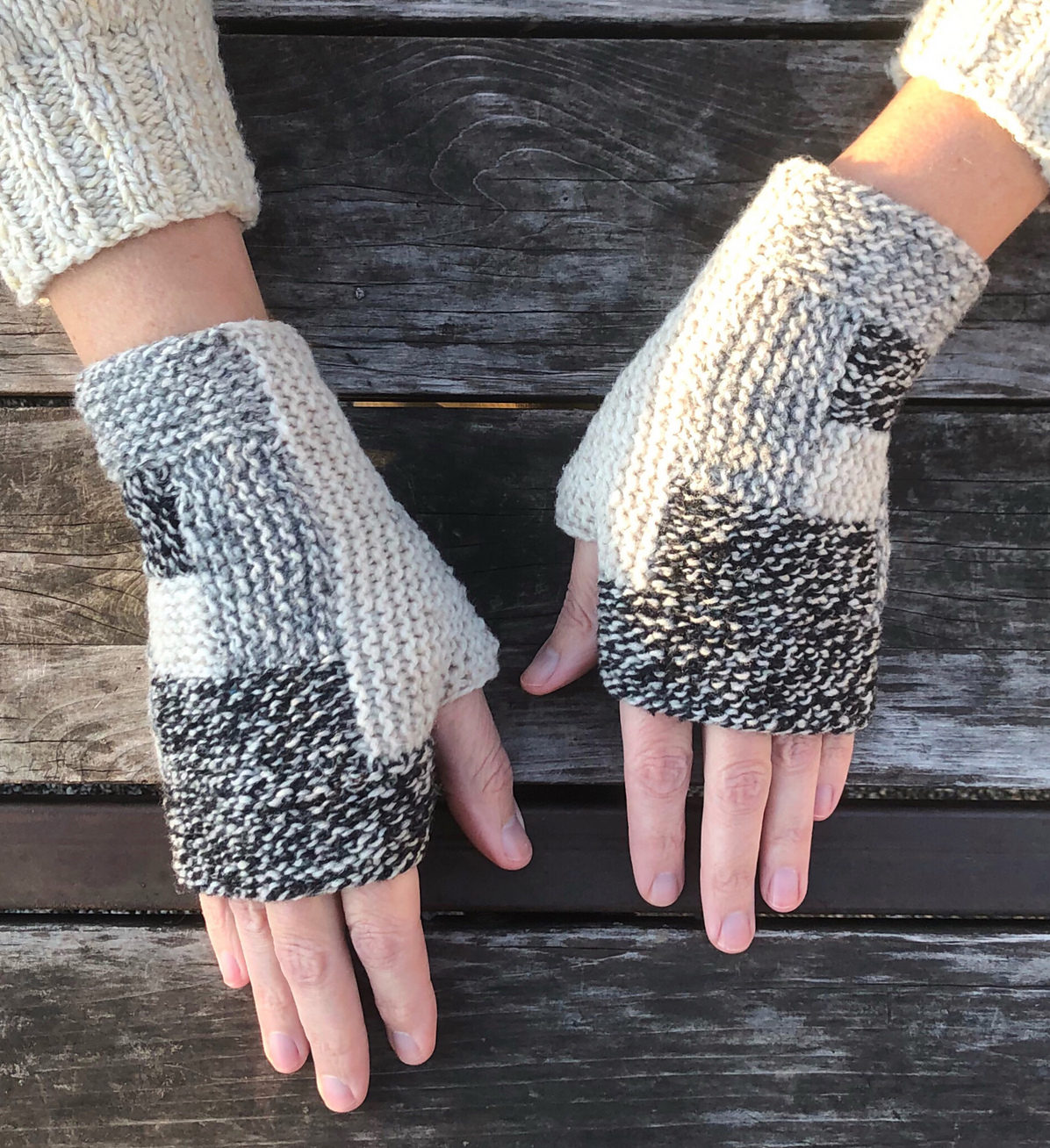 Free Knitting Pattern for Log Cabin Mitts