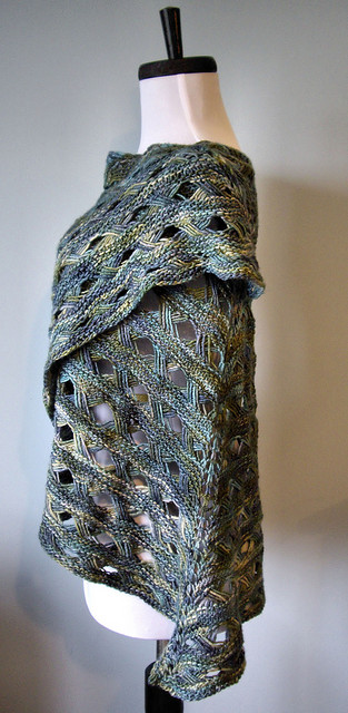 Maja Shawl Free Knitting Pattern