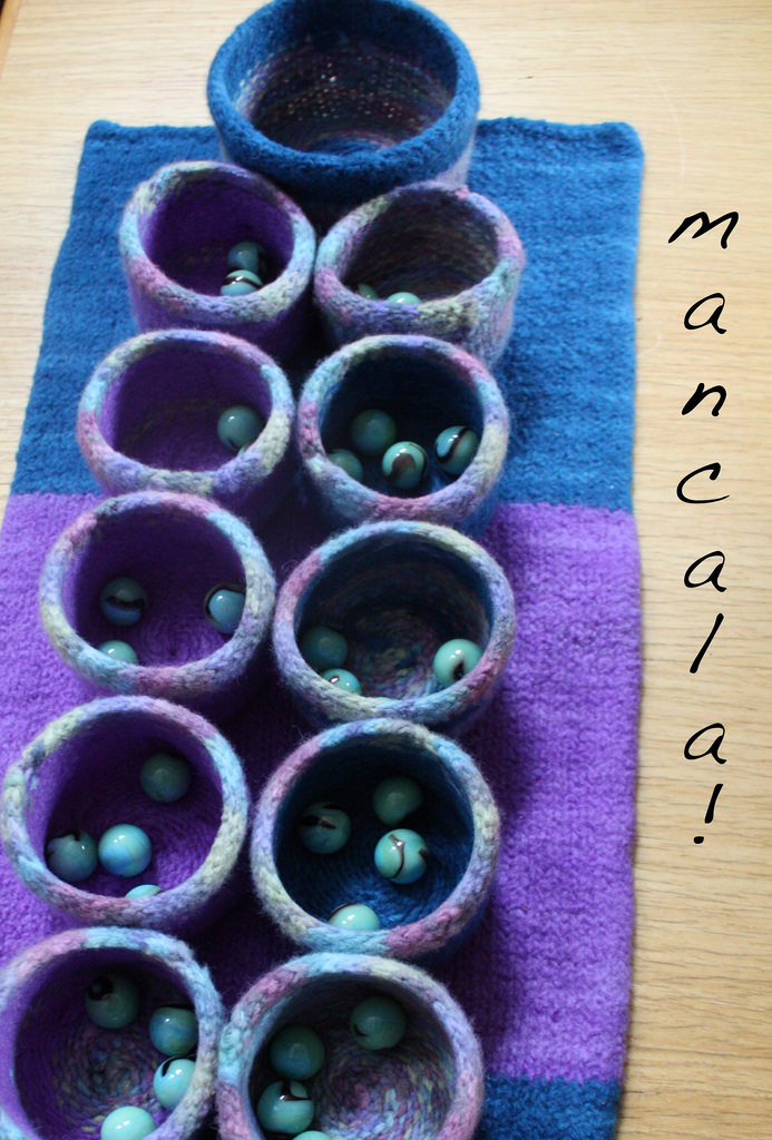 Free knitting pattern for Mancala game