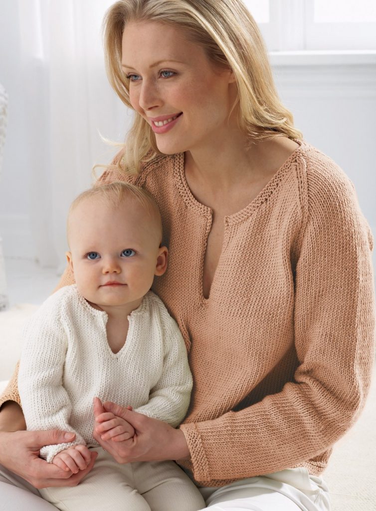 Free Knitting Pattern Mom and Baby Pullover matching sweaters