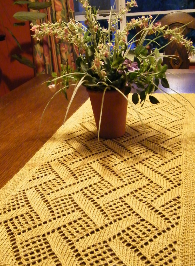 Free Knitting Pattern for Montague Table Runner