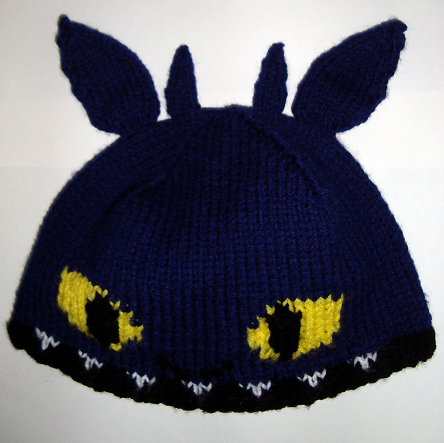 Free knitting pattern for How to Train Your Dragon Toothless Hat