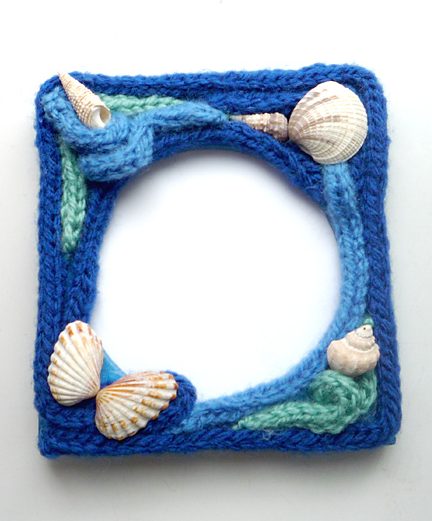 Free knitting pattern for Ocean Picture Frame made of i-cord