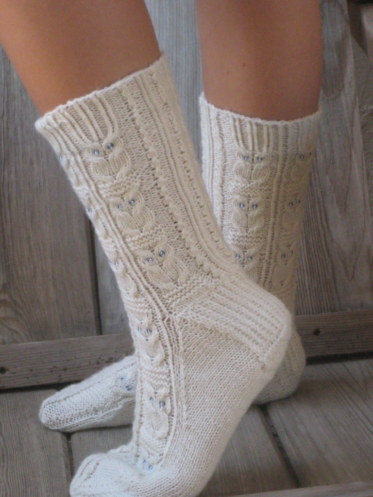 Free Knitting Pattern for Owlie Socks