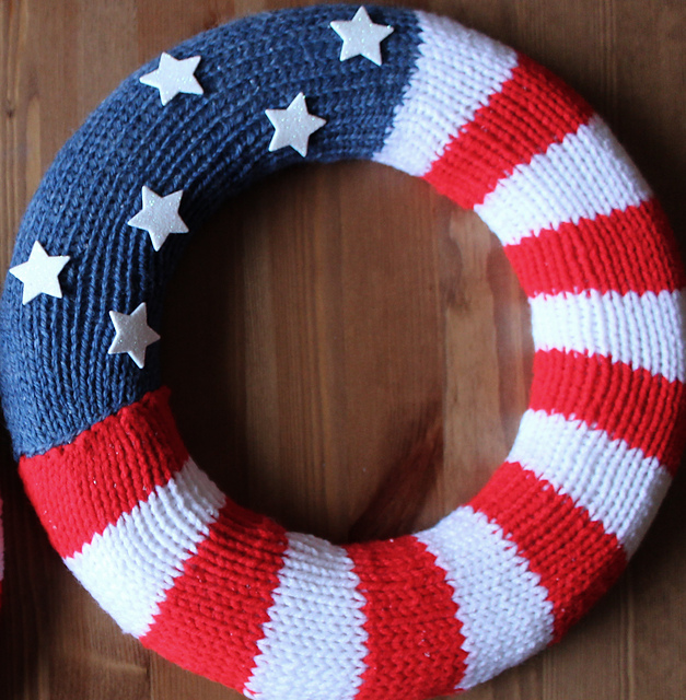 Free knitting for Patriotic Wreath