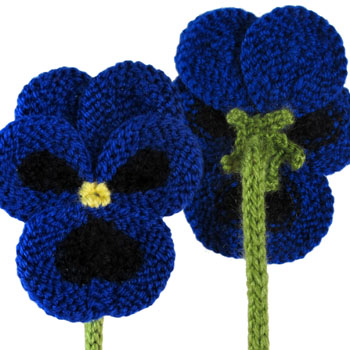 Pansy Flower Free Knitting Pattern | Flower Knitting Patterns, many free patterns at http://intheloopknitting.com/free-flower-knitting-patterns/