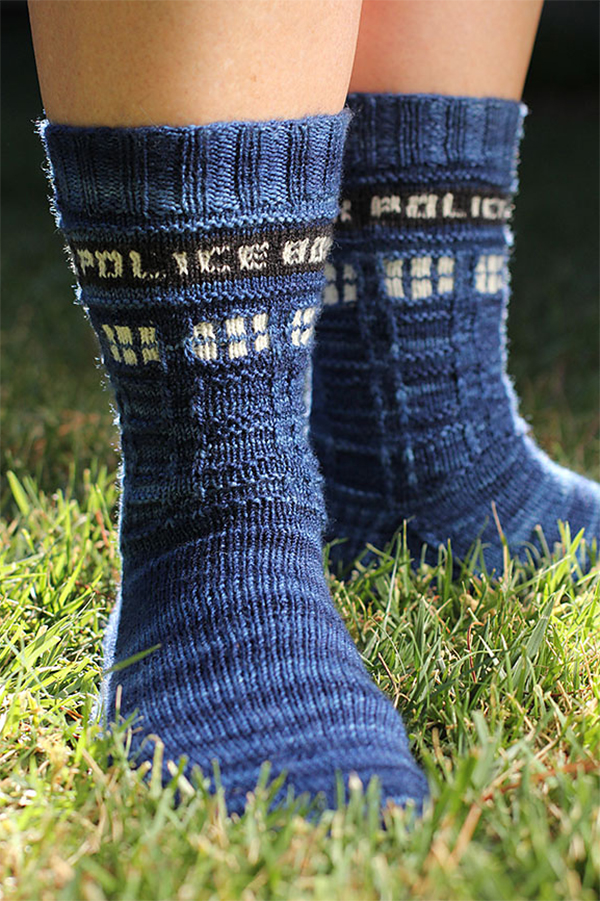 Free Knitting Pattern for TARDIS Police Box Sox