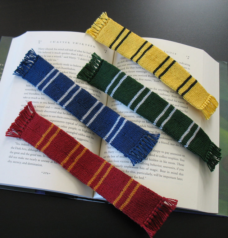 Free Knitting Pattern for Harry Potter Bookscarf