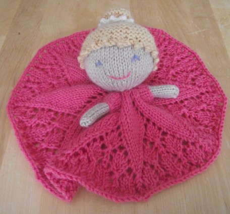 Knitting pattern for Princess Toy Blankie