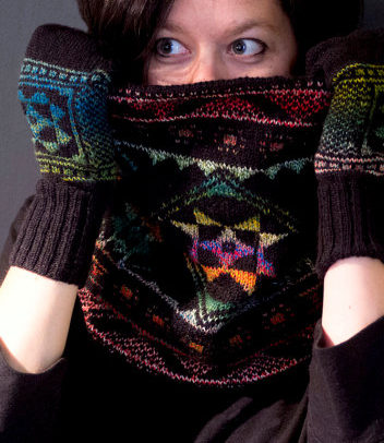 Knitting Pattern for Pysansky Cowl and Mittens