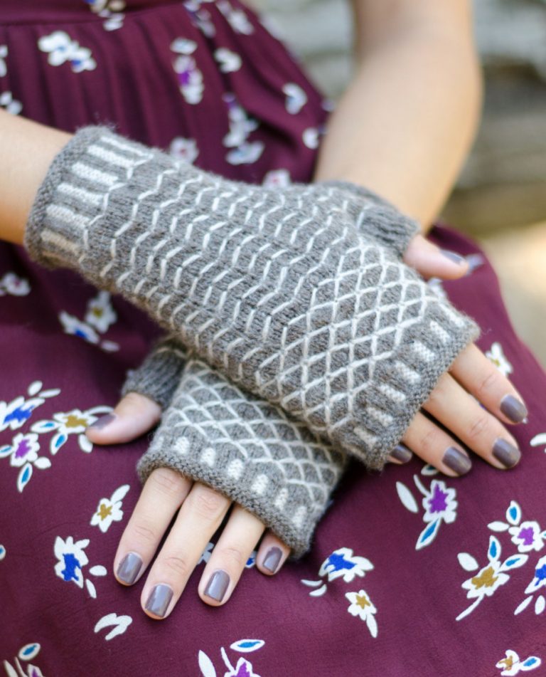 Knitting Pattern Quilted Lattice Mitts