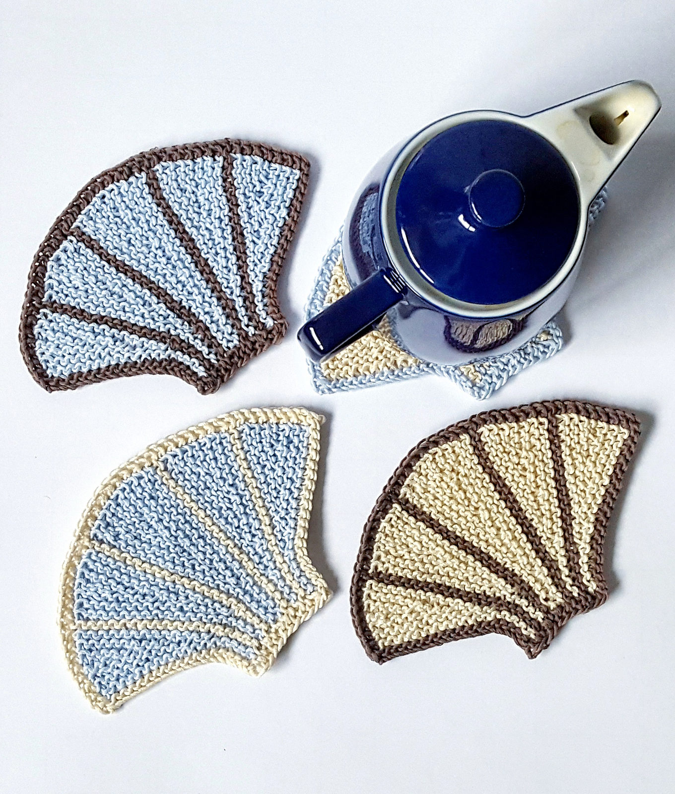 Free Knitting Pattern for Seashell Coasters