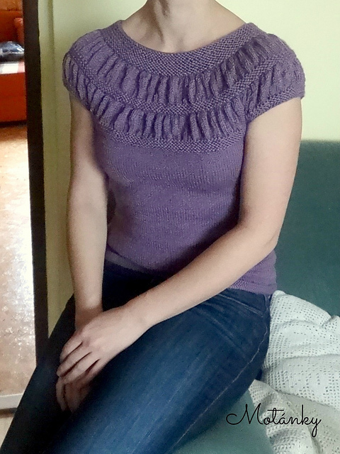 Free knitting pattern for Tee Top with Shirred Yoke