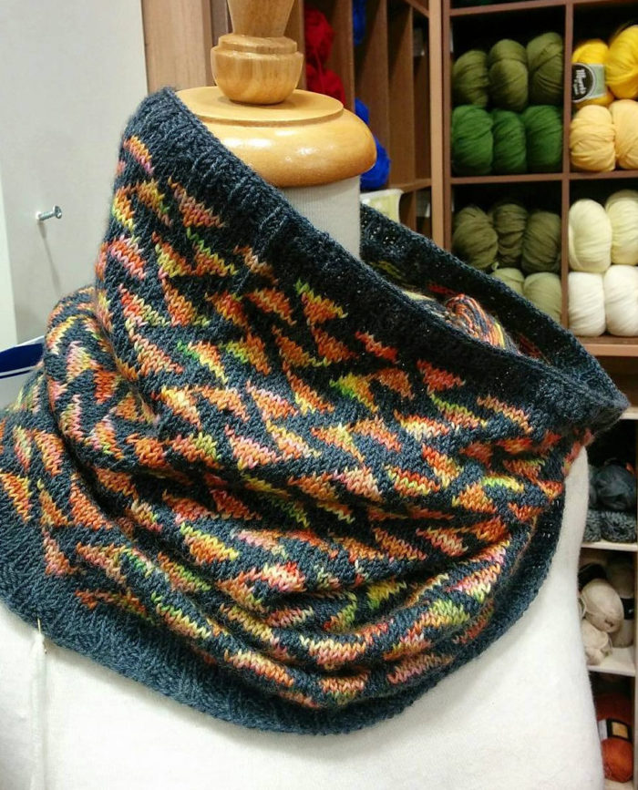 Free Knitting Pattern for Sista Claudia Cowl