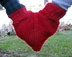 Smitten mittens for hand holding free knitting pattern. More free knitting patterns at www.terrymatz.biz/intheloop