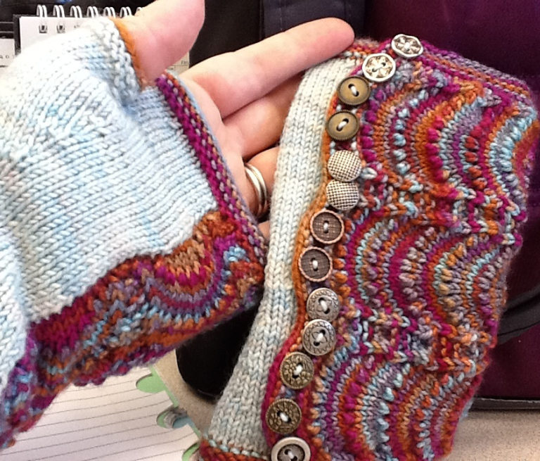 Free Knitting Pattern for Spatterdash Wristwarmers