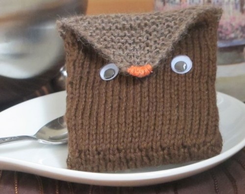 Tea Toting Owl free knitting pattern for Tea Wallet and more owl knitting patterns