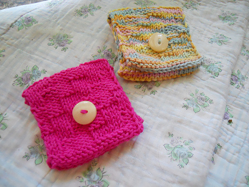 Tea Bag Wallets Free Knitting Pattern and more tea time knitting patterns