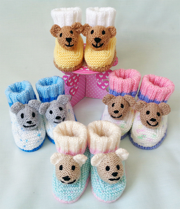 Knitting pattern for Teddy Bear Booties