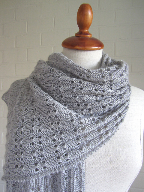 Free knitting pattern for Tender lace scarf