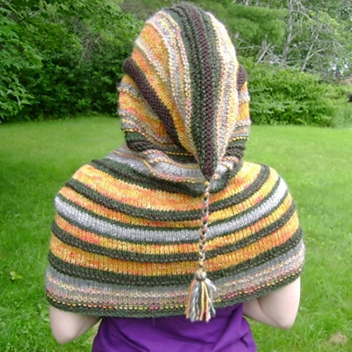 Free knitting pattern for Thorin's Hooded Cowl