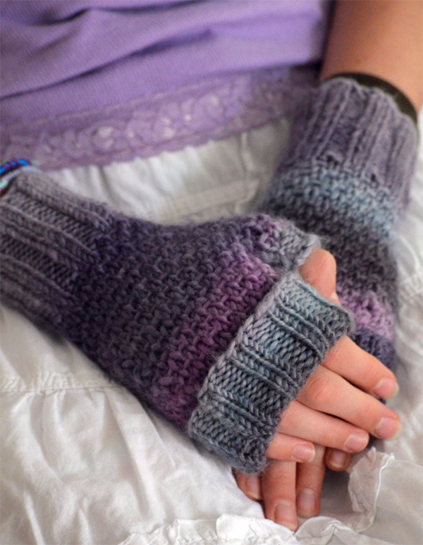 Knitting Pattern for 4 Row Repeat Toasties Fingerless Mitts