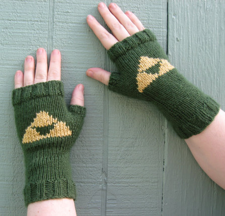 Knitting pattern for Tri-Force Zelda Fingerless Mitts