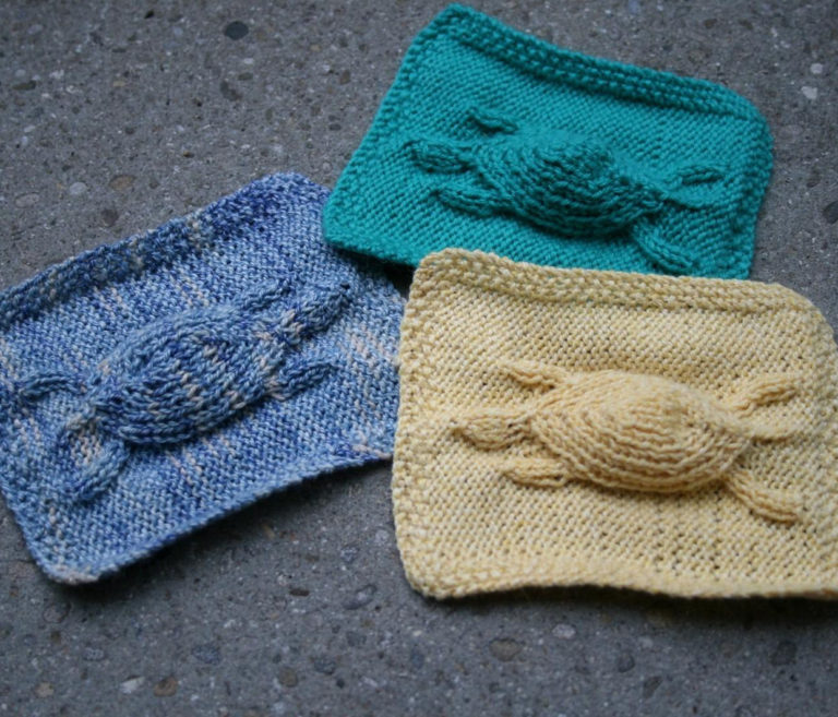 Free Knitting Pattern for Turtle Motif Cloth - project by anjasworld
