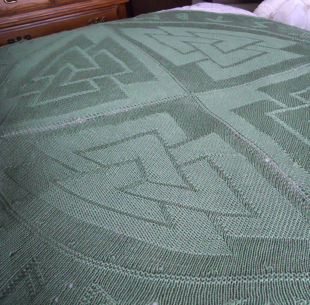 Free Knitting Pattern for Valknut Afghan