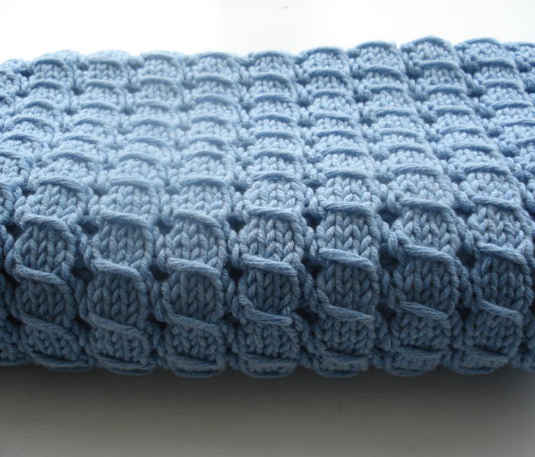 Free Knitting Pattern for 4 Row Repeat Waffle Blanket